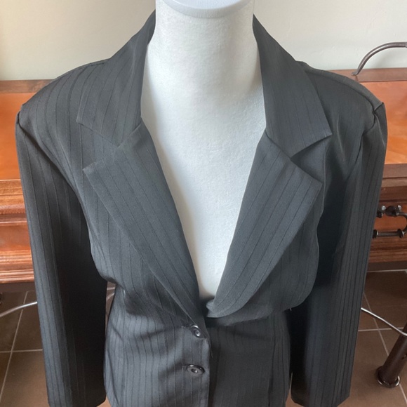 Ally B Skirt and Jacket Combo Suit. Black Pinstripe. Size 9 - Picture 2 of 14